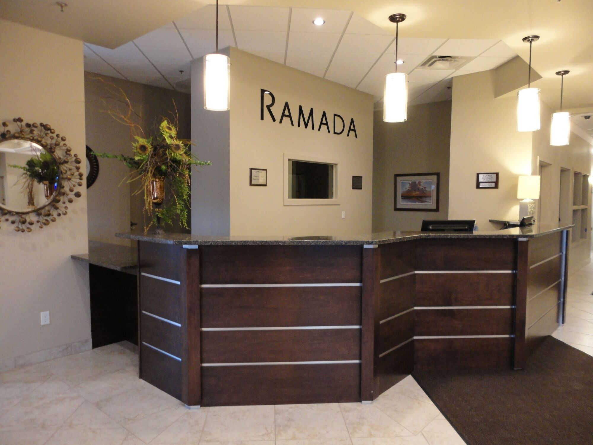 Ramada By Wyndham Emerald Park/Regina East Екстер'єр фото